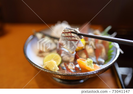 Eat sashimi of Miyako saury 73041147