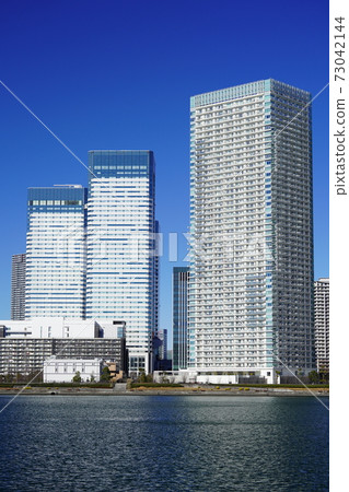 Scenery of Harumi Pier in Tokyo Bay area Scenery of Harumi Pier in Tokyo Bay area 73042144