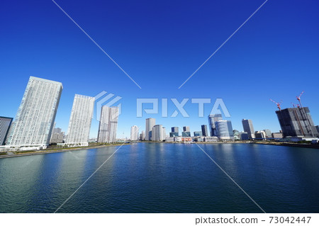 Scenery of Harumi and Toyosu in Tokyo Bay area 73042447