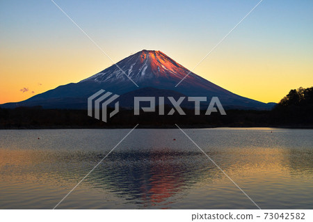 Red Fuji from Lake Shoji and upside down Fuji_No8 Red Fuji from Lake Shoji and upside down Fuji_No8 73042582