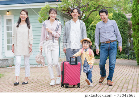 Family going on a trip 73042665