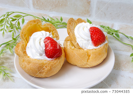 奶油泡芙,西式糕點,甜點,蛋糕,草莓,新鮮奶油,糖果,小吃,草莓 奶油泡芙,西式糕點,甜點,蛋糕,草莓,新鮮奶油,糖果,小吃,草莓 73044385