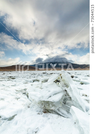 冬季的熊本千里麻生草地5 冬季的熊本千里麻生草地5 73044515