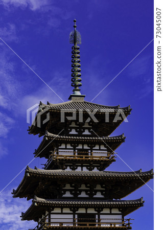 Yakushiji East Tower, Nara City, Nara Prefecture Yakushiji East Tower, Nara City, Nara Prefecture 73045007