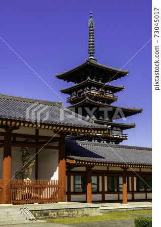 Yakushiji East Tower, Nara City, Nara Prefecture Yakushiji East Tower, Nara City, Nara Prefecture 73045017