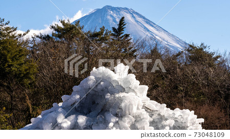 富士山和冰 73048109