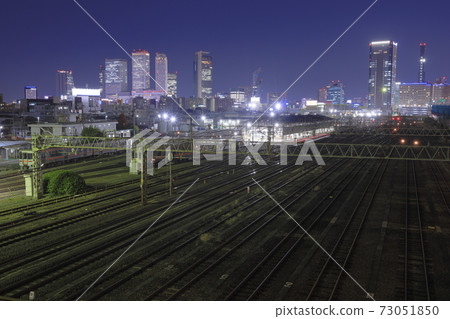 Night view of buildings around Nagoya Station seen from Kogane Overpass Night view of buildings around Nagoya Station seen from Kogane Overpass 73051850