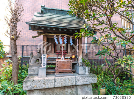 Tokyo cityscape of Japan Yanagimori Shrine in Akihabara, Tokyo (commonly known as Kurana Tamashii Shrine). Foxes and raccoon dogs ..., Setsumatsusha / Setsumatsusha ... = Kanda Sudacho Tokyo cityscape of Japan Yanagimori Shrine in Akihabara, Tokyo (commonly known as Kurana Tamashii Shrine). Foxes and raccoon dogs ..., Setsumatsusha / Setsumatsusha ... = Kanda Sudacho 73058550