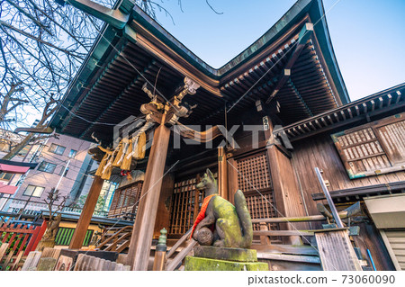日本柳森社(俗稱Kurana Tamashii神社)在東京秋葉原的東京都市風景。狐狸和狐狸...,Setsusha / Suesha ... = Kanda Sudacho 日本柳森社(俗稱Kurana Tamashii神社)在東京秋葉原的東京都市風景。狐狸和狐狸...,Setsusha / Suesha ... = Kanda Sudacho 73060090
