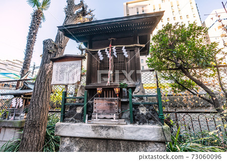 日本柳森社(俗稱Kurana Tamashii神社)在東京秋葉原的東京都市風景。狐狸和狐狸...,Setsusha / Suesha ... = Kanda Sudacho 日本柳森社(俗稱Kurana Tamashii神社)在東京秋葉原的東京都市風景。狐狸和狐狸...,Setsusha / Suesha ... = Kanda Sudacho 73060096