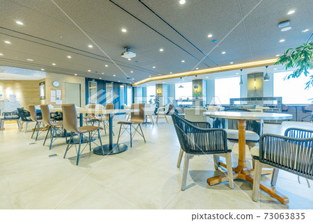 Shared office coworking space 73063835