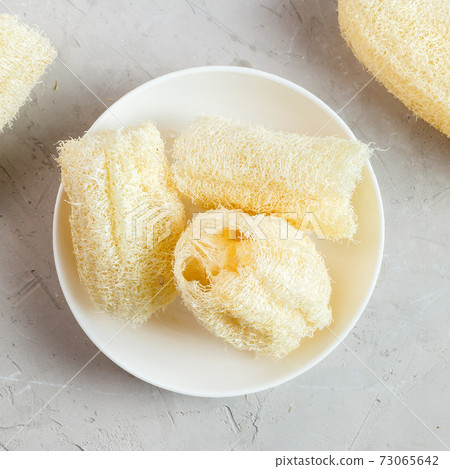 Luffa sponge for zero waste dish washing 73065642