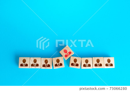 An employee figurine is trying to squeeze in a row. Violation of the optimal team size, reduced efficiency. Non-fitting employee, social toxicity. Low professional suitability and unsuitableness An employee figurine is trying to squeeze in a row. Violation of the optimal team size, reduced efficiency. Non-fitting employee, social toxicity. Low professional suitability and unsuitableness 73066280