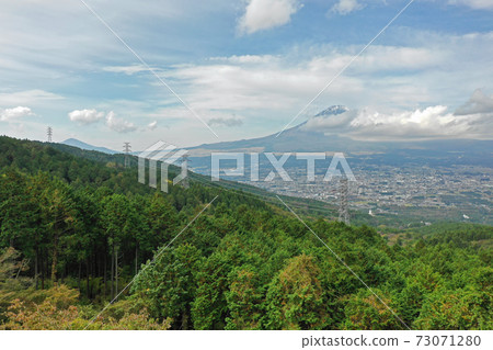 View of Mt. Fuji from Hakone Sengokuhara View of Mt. Fuji from Hakone Sengokuhara 73071280