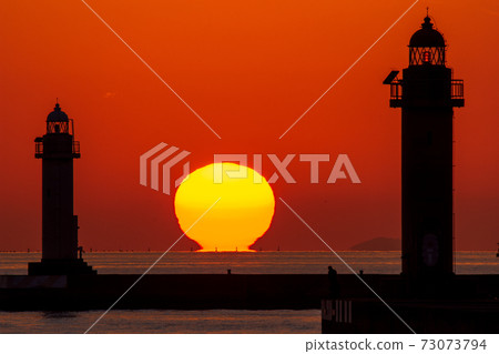 Lighthouse and Daruma Sunset Lighthouse and Daruma Sunset 73073794