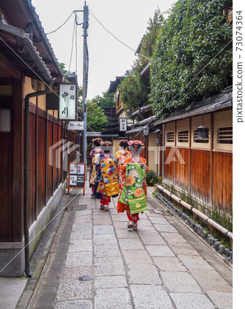 石柵欄胡同和Maiko 73074364