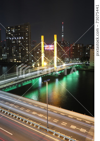 Illumination of the Sumida River Bridge that creates a lively waterside "Shinohashi" Illumination of the Sumida River Bridge that creates a lively waterside "Shinohashi" 73075441
