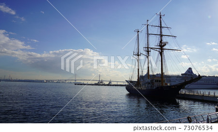 Yokohama Port, Sailing Ship, Passenger Ship and Bay Bridge 73076534