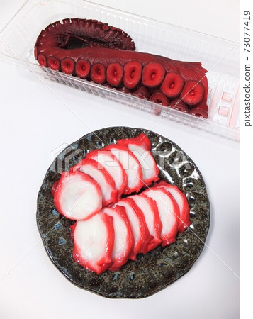 Cut vinegar octopus Cut vinegar octopus 73077419