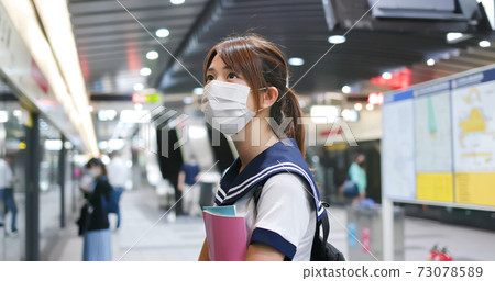 High school student wear mask High school student wear mask 73078589