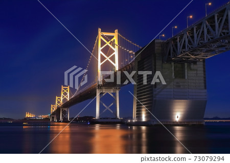 [Kagawa Prefecture] Night view of Seto Ohashi Bridge (lit up) 73079294