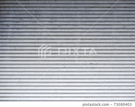 Dirty shutter Dirty shutter 73080403