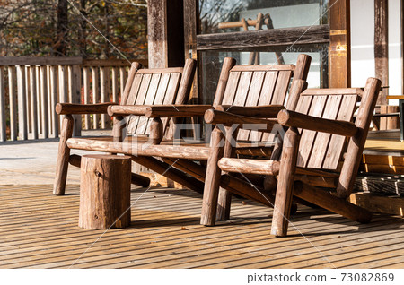 木甲板和木製家具 73082869