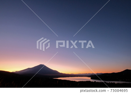 Lake Yamanaka and Mt. Fuji from Panorama Dai, Yamanashi Prefecture Lake Yamanaka and Mt. Fuji from Panorama Dai, Yamanashi Prefecture 73084695