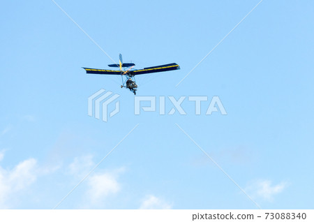 Flying ultralight plane Flying ultralight plane 73088340