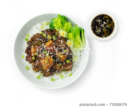 Braised Pork Belly Caramelised on Rice 73089079