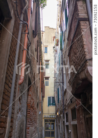 Venice street Venice street 73092158