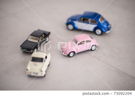 Oldtimer little car toy 73092204