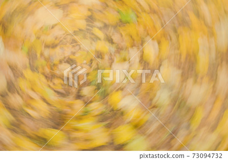 Blur orange sparkle bokeh. Bokeh autumn background. 73094732