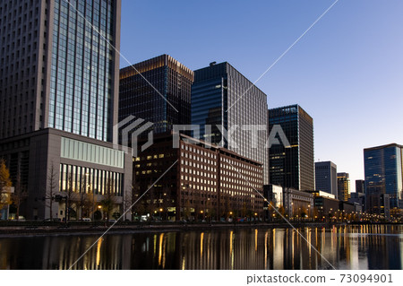 [東京] _日比谷通黃昏05 73094901