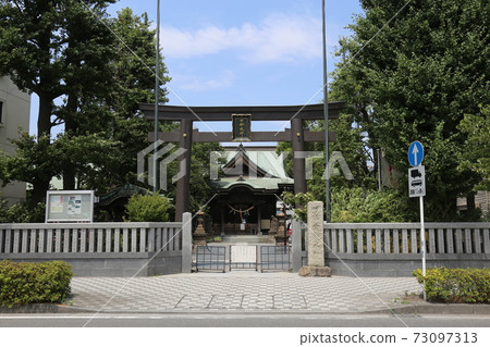 Onna Shrine Onna Shrine 73097313