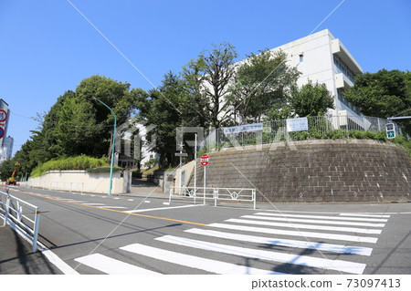 Hiroo High School 73097413