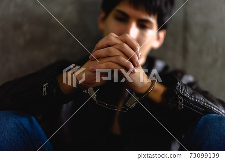A man A man 73099139