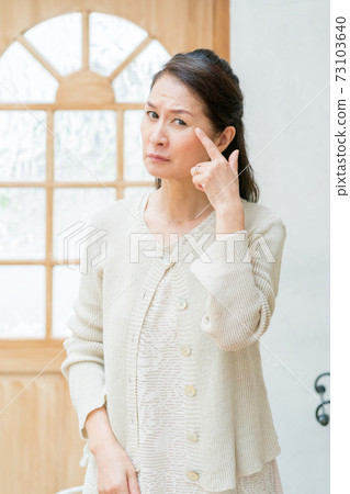 高夫人皮膚煩惱 73103640