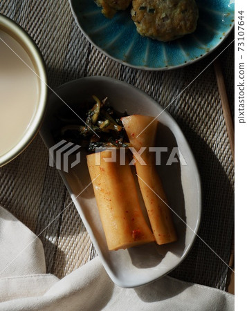 Korean traditional food fresh radish kimchi Korean traditional food fresh radish kimchi 73107644