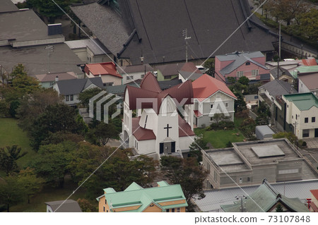 從函館山看的函館聖約翰教堂 從函館山看的函館聖約翰教堂 73107848