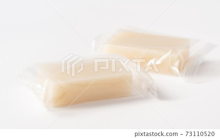 包裝的角式年糕，方形包裝的年糕，東角式年糕，單獨包裝的切年糕，2個年糕，年糕 73110520