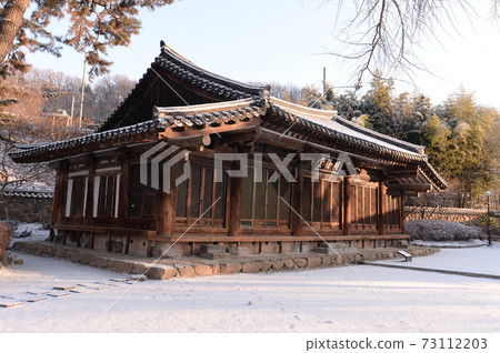 全州香橋大橋下雪的冬天的景色 全州香橋大橋下雪的冬天的景色 73112203