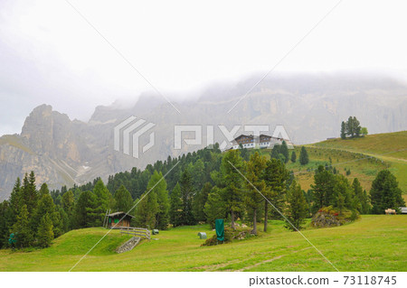 Dolomitic massif in the Italian Dolomites with cloudy sky. Italy. Dolomitic massif in the Italian Dolomites with cloudy sky. Italy. 73118745