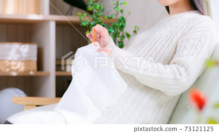 Pregnant woman to embroider gauze handkerchief 16: 9 Pregnant woman to embroider gauze handkerchief 16: 9 73121125