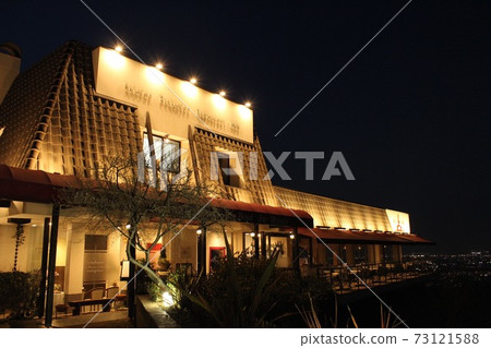 Night restaurant Night restaurant 73121588