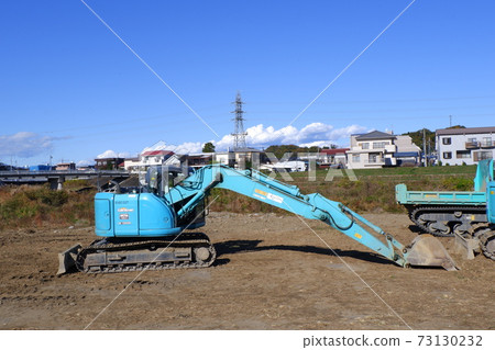 Hydraulic Excavator 73130232