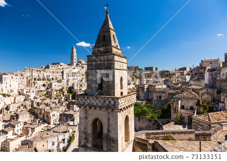 意大利馬泰拉，馬泰拉大教堂和聖彼得教堂的窯洞 73133151