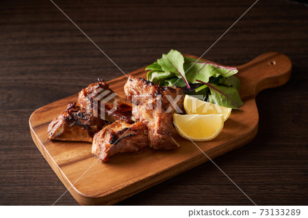 Pork spare ribs 73133289