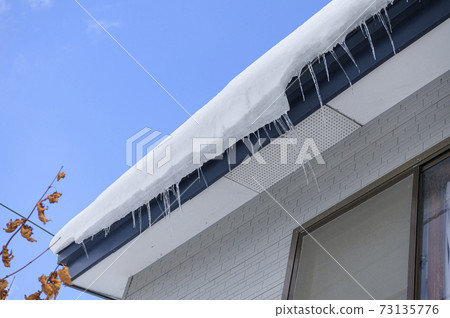 Cornice on the roof Cornice on the roof 73135776