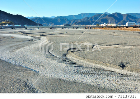 安倍川和安倍川大橋 73137315